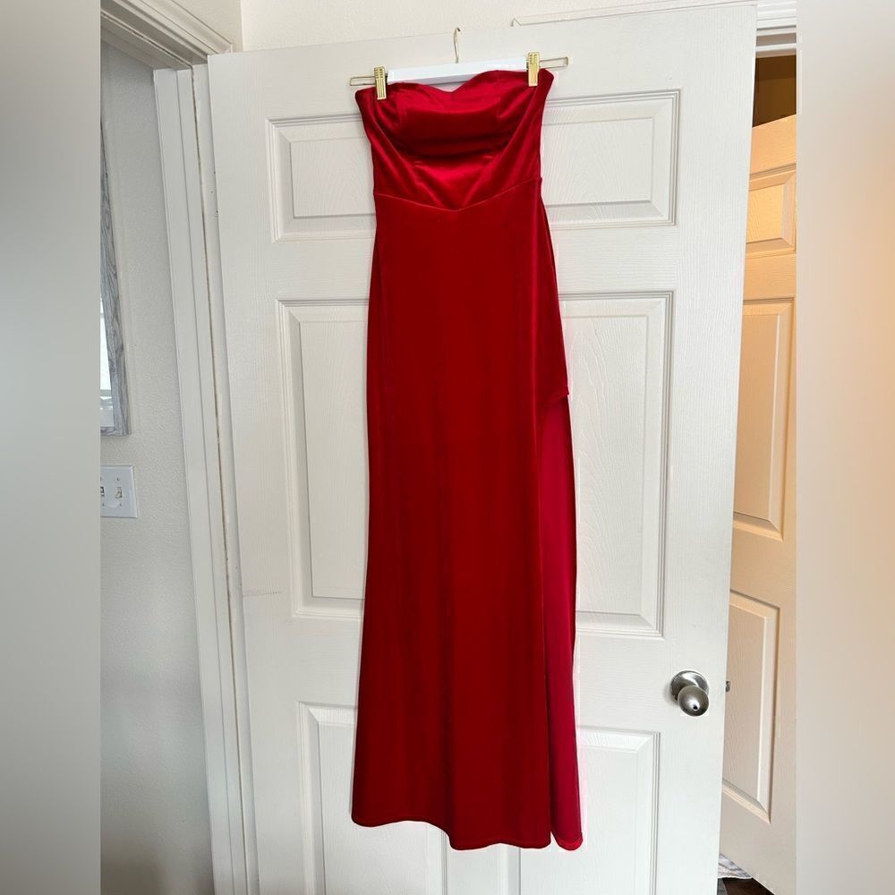 Next Up Velvet Dress ✨